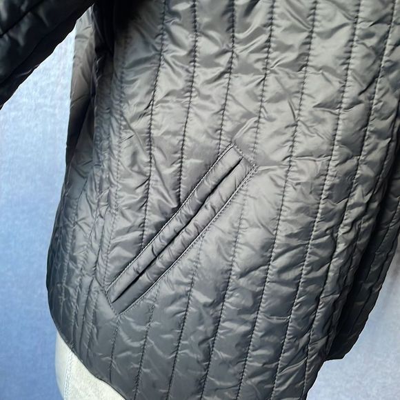 Urban Outfitters BDG Charcoal Gray Quilted Lightweight Puffer (Size: Medium) - Picture 5 of 10
